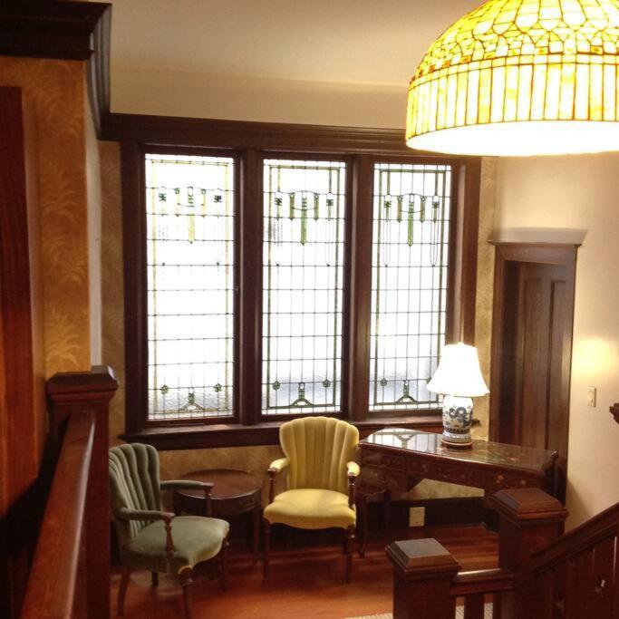 Parlor Suite In Heritage Manor, Fairfield, Near Dt Виктория Екстериор снимка