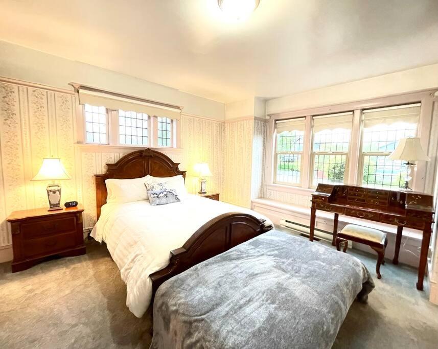 Parlor Suite In Heritage Manor, Fairfield, Near Dt Виктория Екстериор снимка